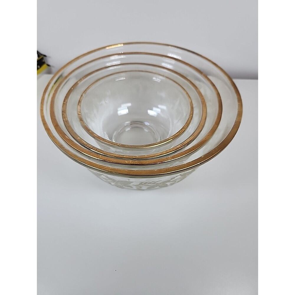 Vintage Clear Glass 4 Piece Nesting Bowl Set